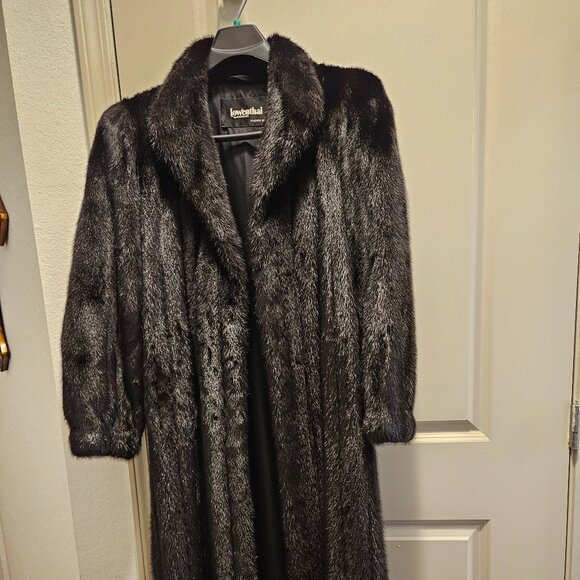 Lowenthal Furrier Jackets & Blazers - Vintage Black Mink Coat - Excellent Condition - Lowenthal Furriers - Full Length